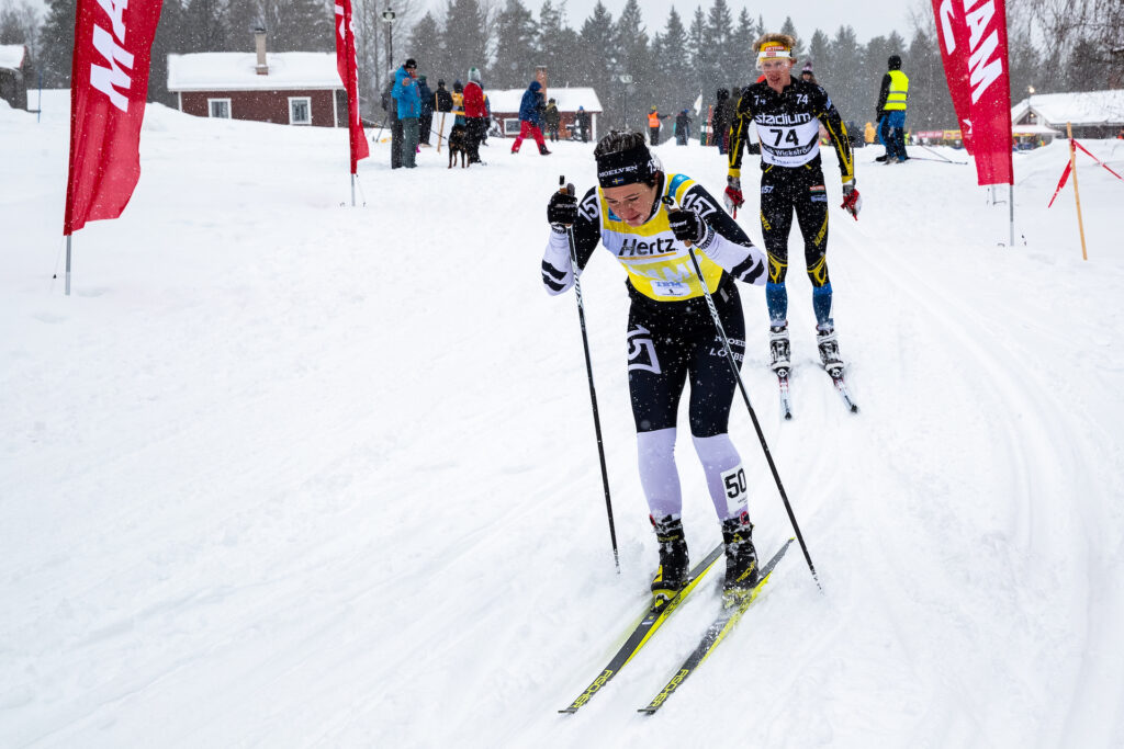 Britta Johansson Norgren foran og Erik Wickström Vasaloppet 2019