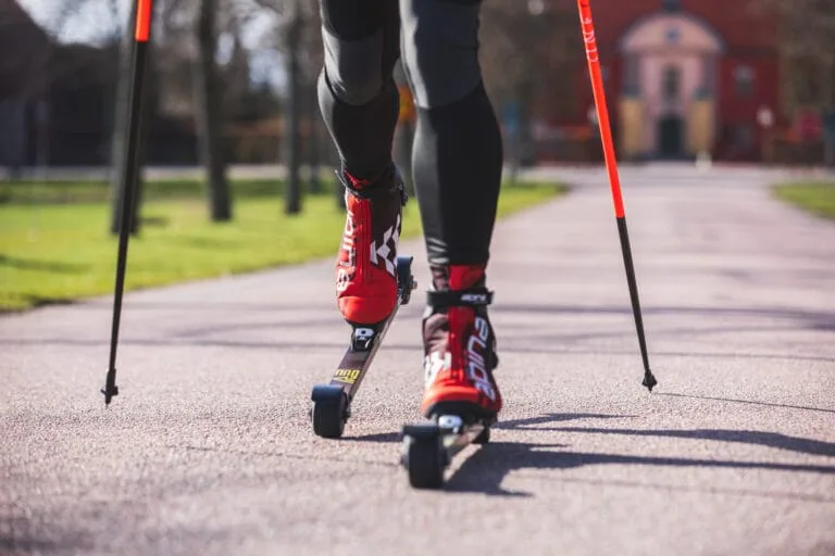 Roller ski