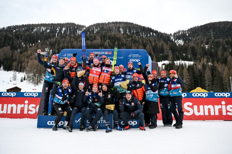 team medal