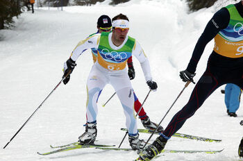 ANDERS S&Ouml;DERGREN har haft en kr&aring;ngligare v&auml;g till OS-guldet &auml;n de andra i det svenska laget. Foto: KJELL-ERIK KRISTIANSEN
