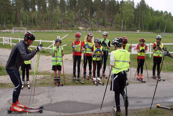 TEKNIKTR&Auml;NING med OS-m&auml;staren Johan Olsson var popul&auml;rt. Foto: CATHRINE ENGMAN