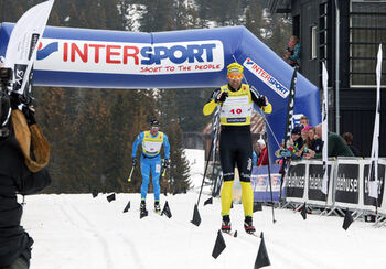 J&Ouml;RGEN BRINK spurtar in som trea i Norefjell f&ouml;re Anders S&ouml;dergren. Foto: LANGD.SE