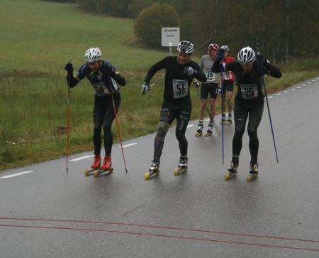 Spurt om tredje till sjunde plats. FOTO: OK Kullingshof.