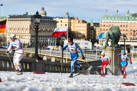 Charlotte Kalla före Niskanen i kvarten. FOTO: Felgenhauer/NordicFocus. Charlotte Kalla före Niskanen i kvarten. FOTO: Felgenhauer/NordicFocus.