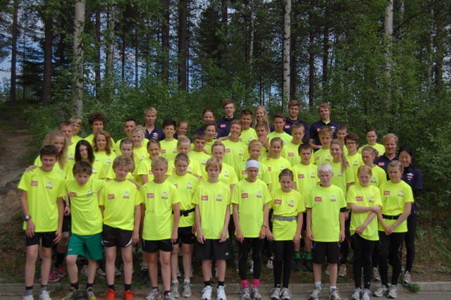 39 skidungdomar g&aring;r p&aring; sommarskidskola. Foto: Lycksele skidgymnasium