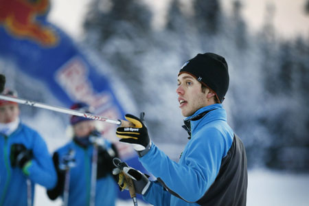 Instruktören Marcus Hellner. FOTO: Richard Ström/Red Bull. Instruktören Marcus Hellner. FOTO: Richard Ström/Red Bull.