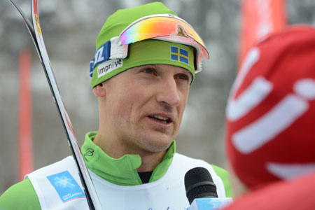 Segrare Ahrlin blir intervjuad. FOTO: Rauschendorfer/NordicFocus.