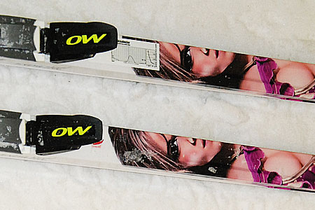 One Ways skateskida Extra Hot som inte liknar n&aring;got annat i l&auml;ngdskidv&auml;rlden. FOTO: Johan Trygg.