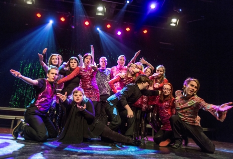 Den popul&auml;ra showgruppen Revyresan, fr&aring;n Borl&auml;nge, kommer ocks&aring; att bidra till att &ouml;ka st&auml;mningen i Svenska Skidspelens after ski. FOTO: Henrik Hansson. 