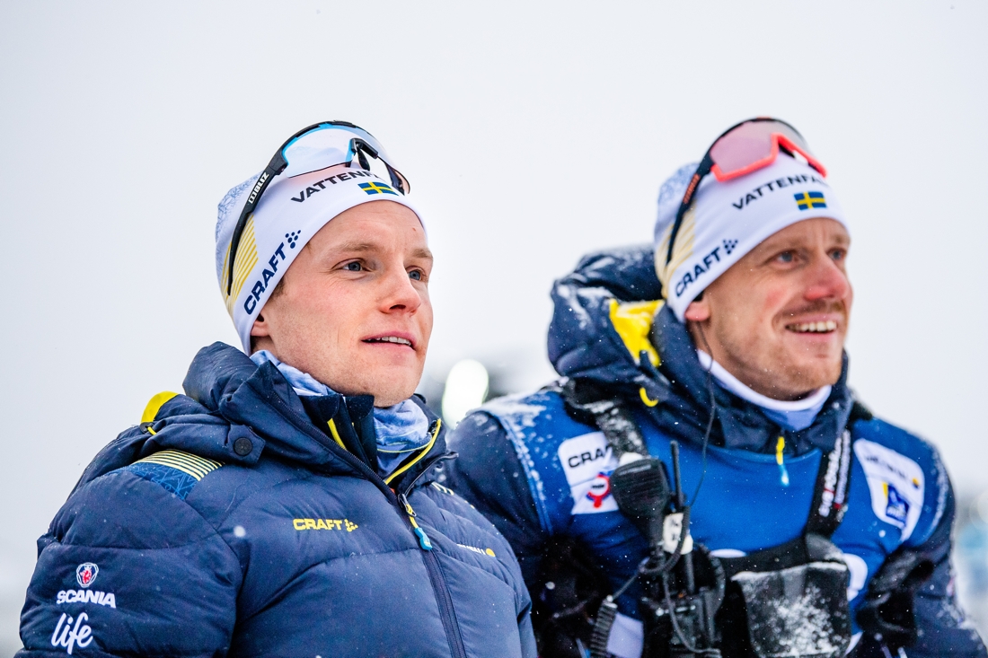 Bj&ouml;rn Sandstr&ouml;m med landslagstr&auml;naren Mattias Nilsson. FOTO: Bildbyr&aring;n/Mathias Bergeld.