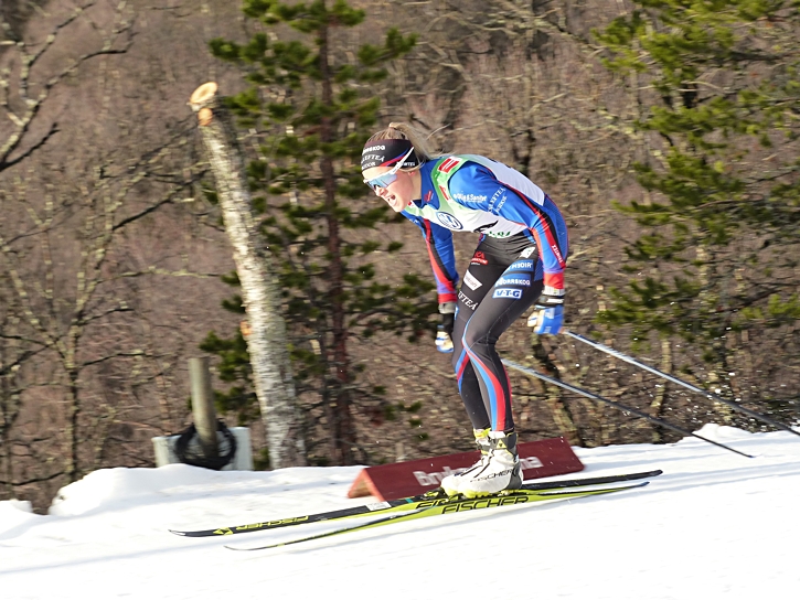 Frida Karlsson hade bra fart på dagens lopp och blir att räkna med på lördagens lopp också. FOTO: Johan Trygg/Längd.se.