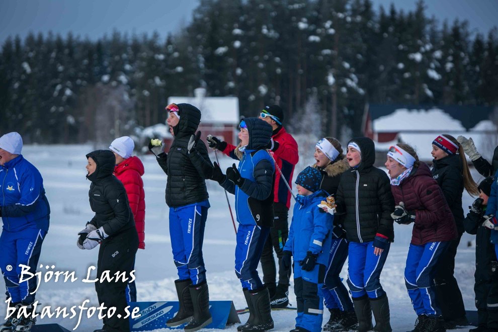 Engagerad hejaklack under i ICA cup. FOTO: Bj&ouml;rn Lans, balansfoto.se.