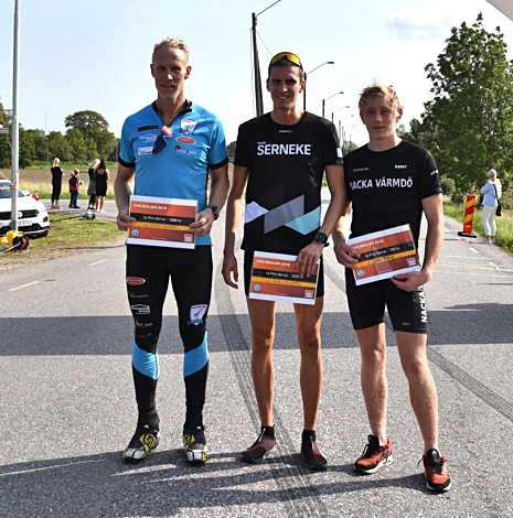 Herrpallen i UVK-rullen. Fr.v Fredrik Wallström, Pontus Nordström och Johan Ekberg. FOTO: UVK - Gun-Mari Lindkvist.