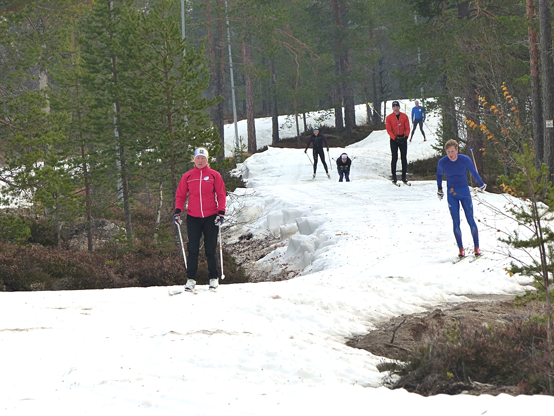 Under testhelgen finns m&ouml;jligheten att prova p&aring; utrustning fr&aring;n alla stora leverant&ouml;rer i l&auml;ngdbranchen. Bilden &auml;r fr&aring;n fjol&aring;rets testhelg. FOTO: Johan Trygg/L&auml;ngd.se.