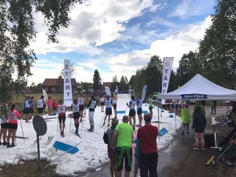 &Aring;kare redo f&ouml;r start under Idresprinten. FOTO: Sara Lejonclou.