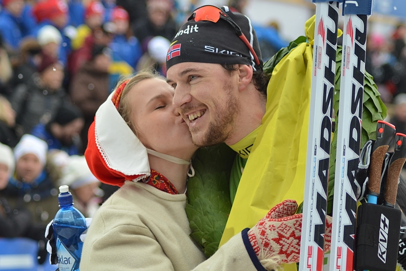 John Kristian Dahl efter f&ouml;rsta Vasaloppssegern 2014. FOTO: Johan Trygg/L&auml;ngd.se.