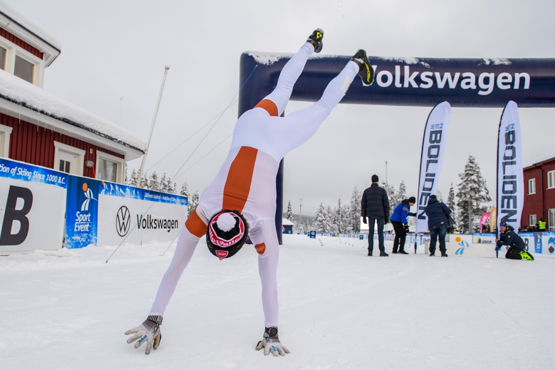 Olle bj&ouml;d hjulning efter segern. FOTO: Bildbyr&aring;n/Mathias Bergeld.
