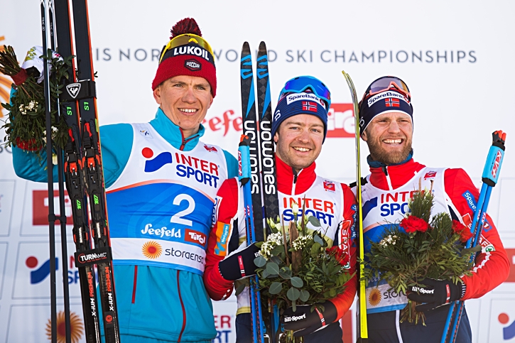 Medaljtrion Alexander Bolshunov, Sjur R&ouml;the och Martin Johnsrud Sundby. FOTO: Joel Marklund/Bildbyr&aring;n.