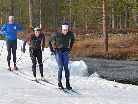P&aring; dagens lugnare pass p&aring; f&ouml;rmiddagen hade Viktor sambon Johanna i sl&auml;pt&aring;g. FOTO: Johan Trygg/L&auml;ngd.se. 