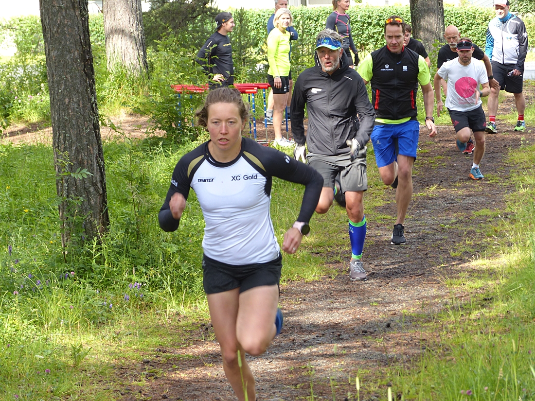 Det var inspirerande f&ouml;r deltagarna att jaga Laila Kveli. FOTO: Johan Trygg/L&auml;ngd.se.