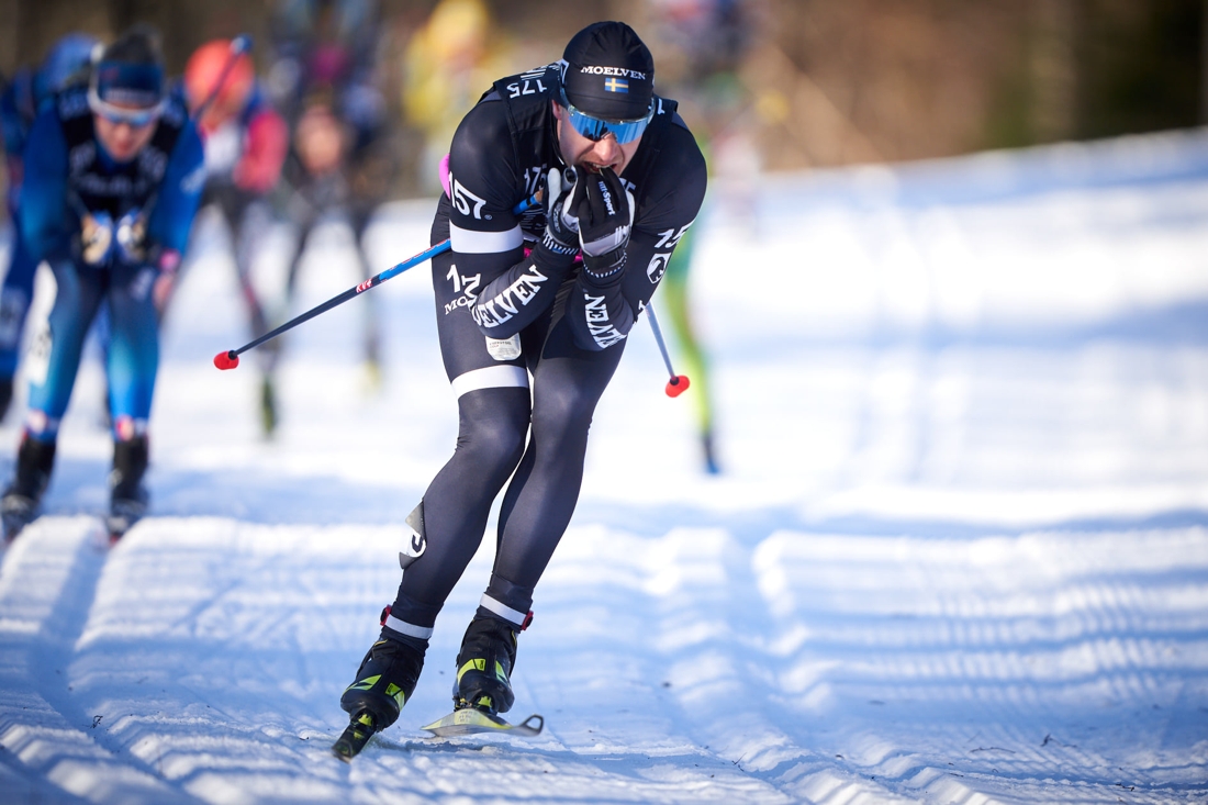 Anton Karlsson p&aring; v&auml;g mot sin andraplats i Vasaloppet i s&ouml;ndags. FOTO: Visma Ski Classics/Magnus &Ouml;sth.