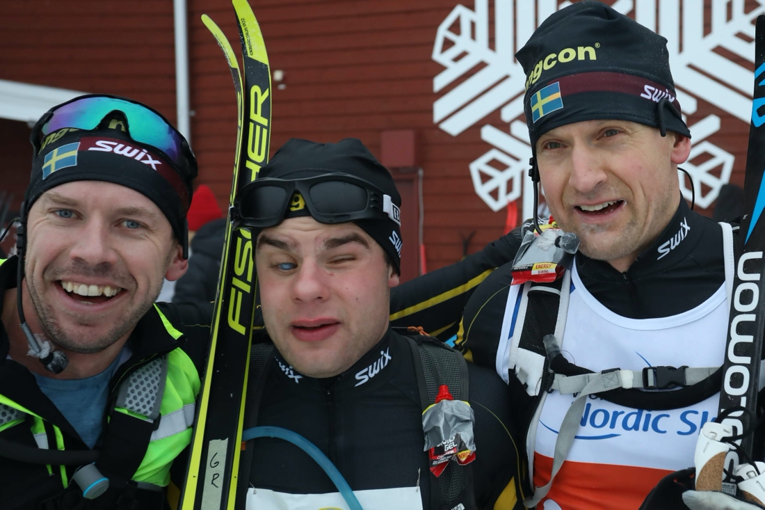 Zebastian Modin tillsammans med sina ledsagare Emil J&ouml;nsson och Jerry Ahrlin. FOTO: Mikael Hedstr&ouml;m.