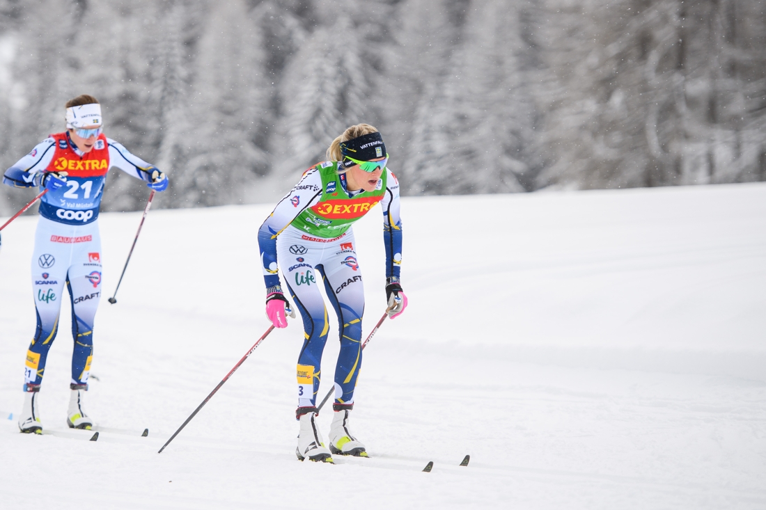 S&aring; h&auml;r s&aring;g det ut stora delar av loppet, Frida drog f&ouml;re Ebba. Det betalade sig dock inte d&aring; banan gick mycket utf&ouml;r ner mot varvning och m&aring;l. FOTO: Maxim Thor&eacute;/Bildbyr&aring;n.