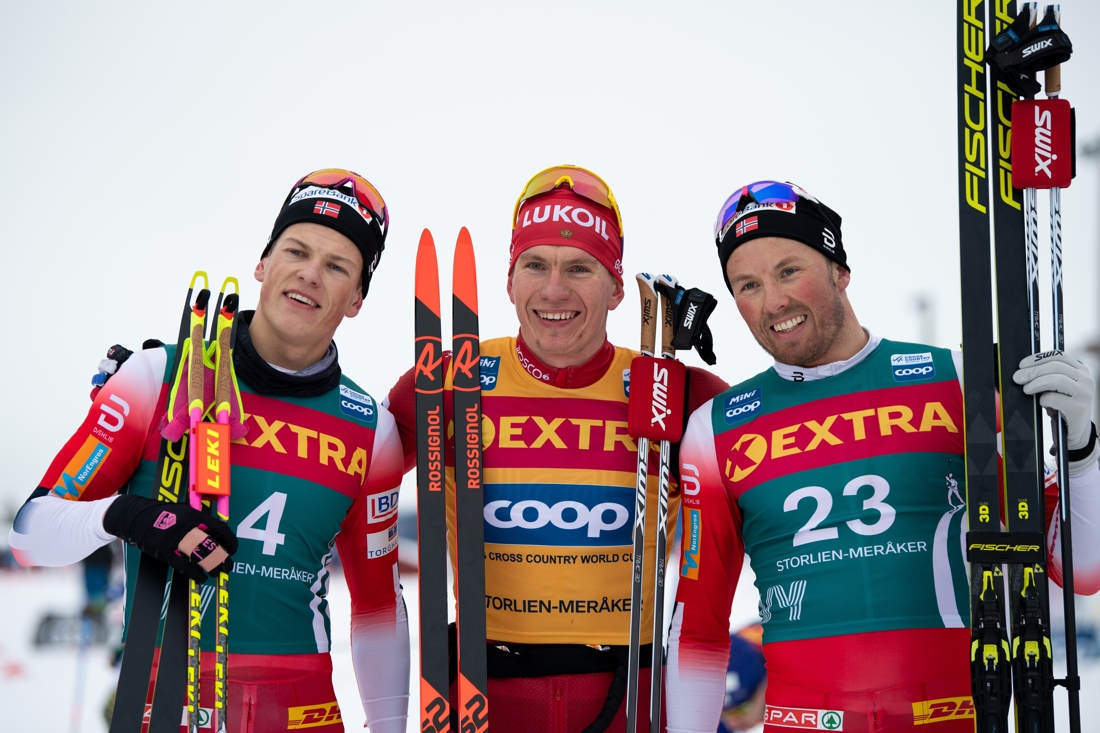 Topptrion Johannes H&ouml;sflot Kl&auml;bo, Alexander Bolshunov och Emil Iversen. FOTO: Bildbyr&aring;n/Vegard Wivestad Gr&ouml;tt.