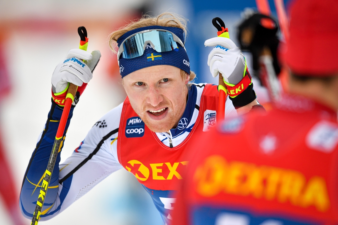Oskar Svensson pustar ut efter att han h&auml;ngt med ryssen Belov st&ouml;rre delen av loppet. FOTO: Maxim Thore/Bildbyr&aring;n.