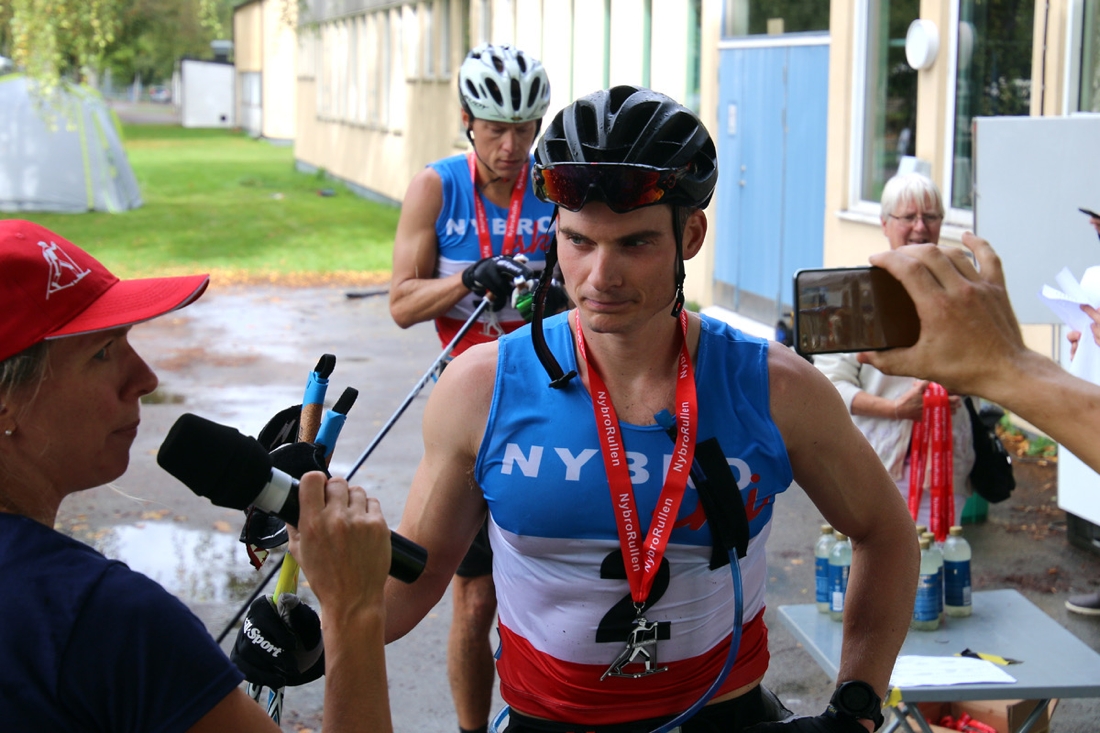 Herrsegraren Simon Magnusson. FOTO: Nybrorullen.